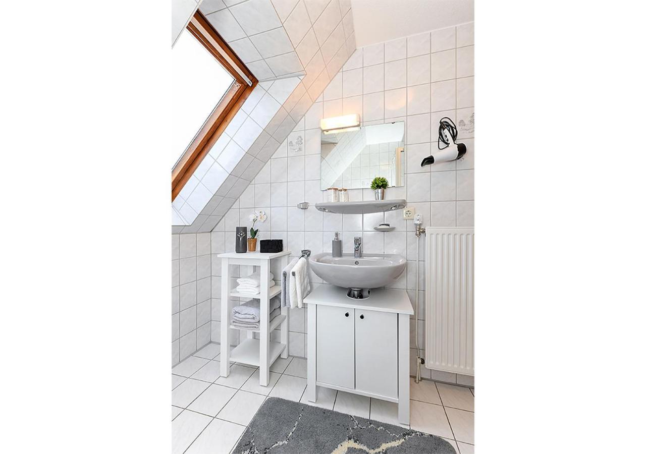 Ferienwohnung Torens-Nordsee-Apartments 3 Нойхарлингерзийл Екстериор снимка